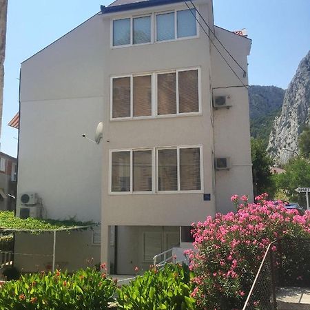 Apartment Mate Omiš Eksteriør bilde